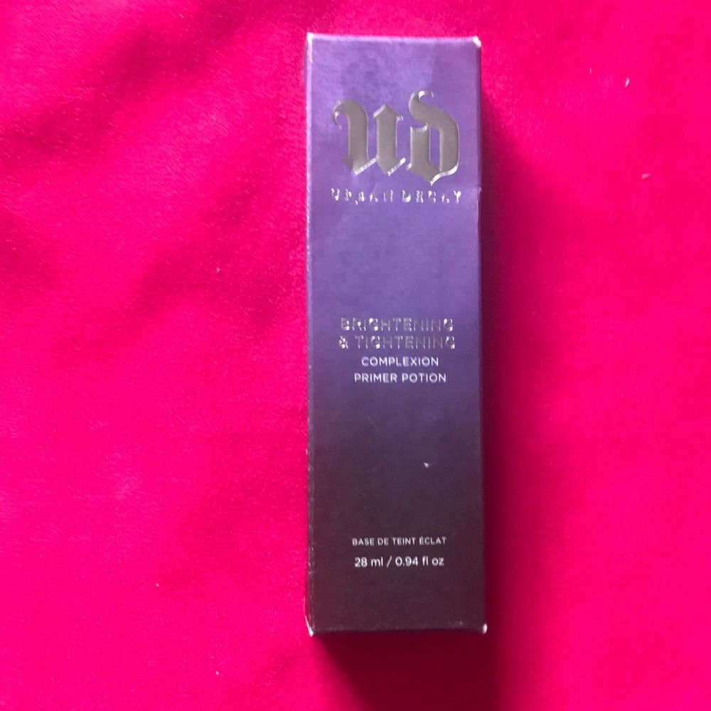 UD Brightening and tightening Complexion Primer